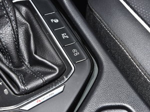 2023380TSI Ԅ(q)R-LineԽ 7 п؅^(q)