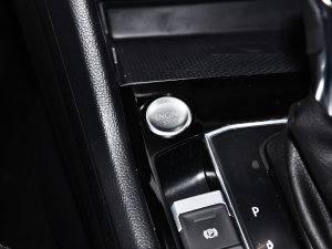 2023380TSI Ԅ(q)R-LineԽ 7 п؅^(q)