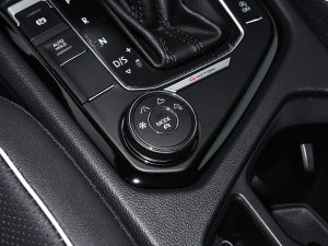 2023380TSI Ԅ(q)R-LineԽ 7 п؅^(q)