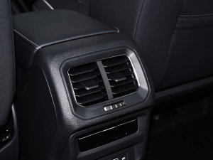 2023380TSI ԄR-LineԽ 7 п؅^