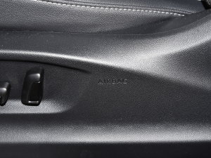 2023380TSI ԄR-LineԽ 7 п؅^