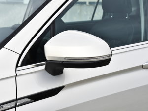 2023款330TSI 自动两驱智享版 后视镜