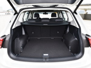2023款330TSI 自动两驱智享版 行李厢空间