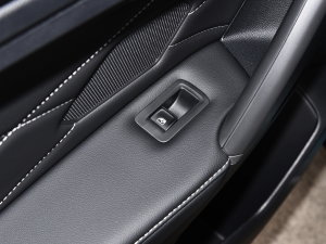 2023330TSI ԄӃ ܇ƅ^