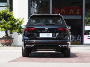 2023380TSI ԄR-LineŞ 7 	