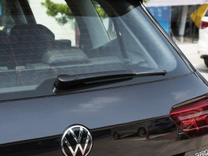 2023380TSI ԄR-LineŞ 7 ^