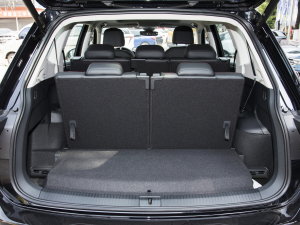 2023380TSI ԄR-LineŞ 7 g