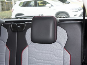 2023380TSI ԄR-LineŞ 7 g