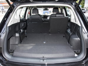 2023380TSI ԄR-LineŞ 7 g