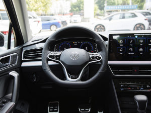 2023380TSI ԄR-LineŞ 7 P