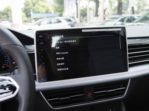 2023380TSI ԄR-LineŞ 7 п؅^