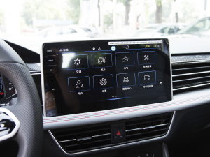 2023380TSI ԄR-LineŞ 7 п؅^