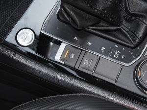 2023380TSI Ԅ(q)R-LineŞ 7 v܇Ƅ