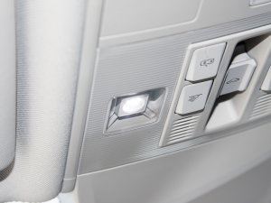 2023380TSI ԄR-LineŞ 7 п؅^