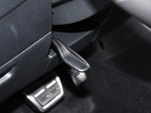 2023380TSI ԄR-LineŞ 7 п؅^