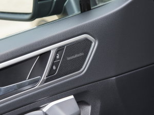 2023380TSI Ԅ(q)R-LineŞ 7 п؅^(q)