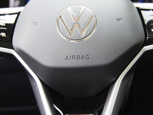 2023380TSI Ԅ(q)R-LineŞ 7 п؅^(q)