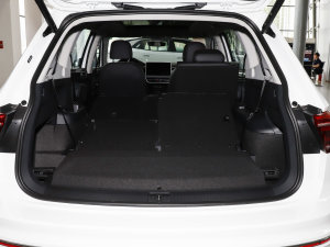 2023Ŀ 380TSI ԄR-LineŞ7 g