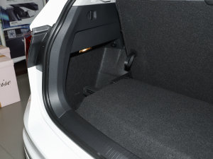 2023Ŀ 380TSI ԄR-LineŞ7 g