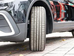 2023Ŀ 330TSI ԄӃ ^