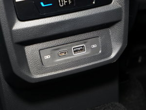 2023Ŀ 330TSI ԄӃ п؅^