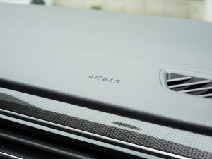 2023Ŀ 330TSI ԄӃ п؅^