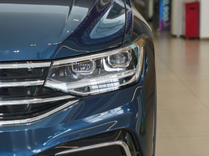 2023Ŀ 380TSI ԄR-LineԽ7 ^