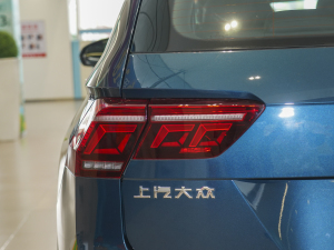 2023Ŀ 380TSI ԄR-LineԽ7 ^