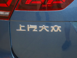 2023Ŀ 380TSI ԄR-LineԽ7 ^