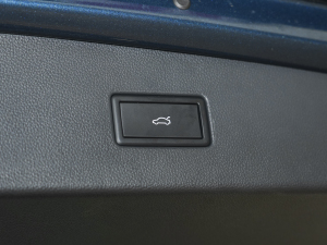 2023Ŀ 380TSI ԄR-LineԽ7 g