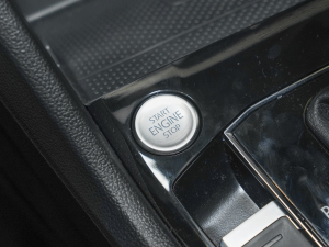 2023Ŀ 380TSI Ԅ(dng)(q)R-LineԽ7 п؅^(q)