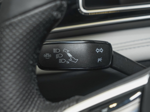 2023Ŀ 380TSI Ԅ(dng)(q)R-LineԽ7 п؅^(q)