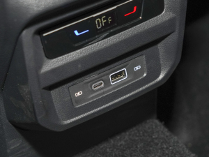 2023Ŀ 380TSI Ԅ(dng)(q)R-LineԽ7 п؅^(q)