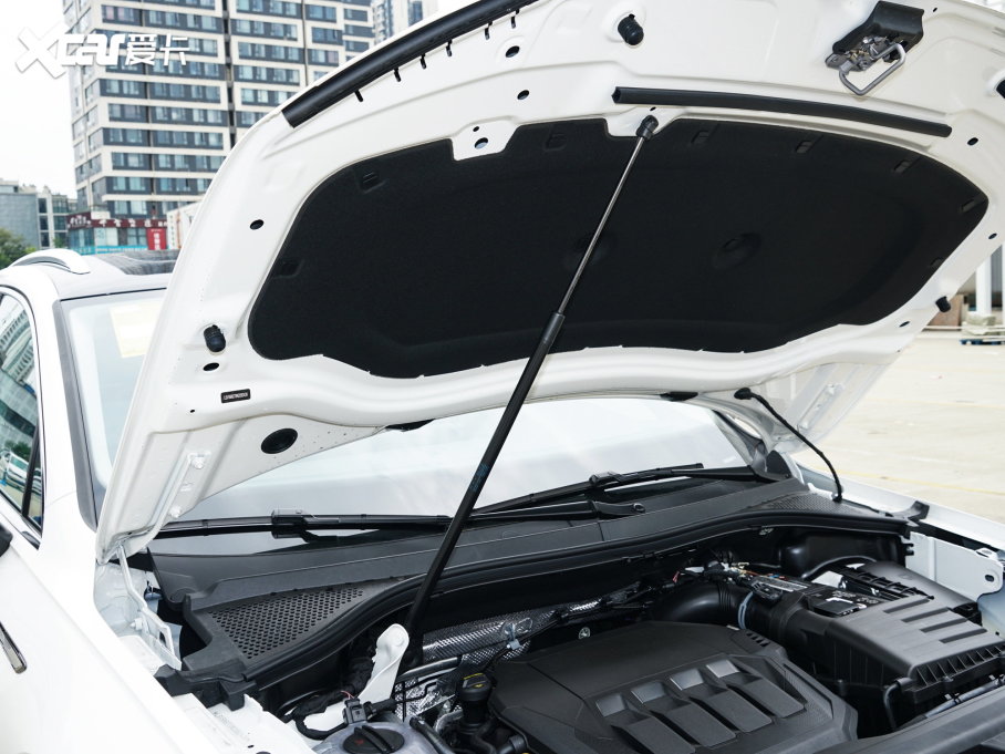 2023��;�^X 330TSI �����Ş��