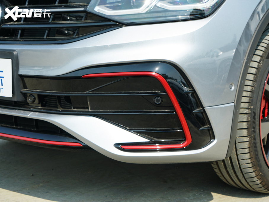 2023;^X 330TSI (q)Ş