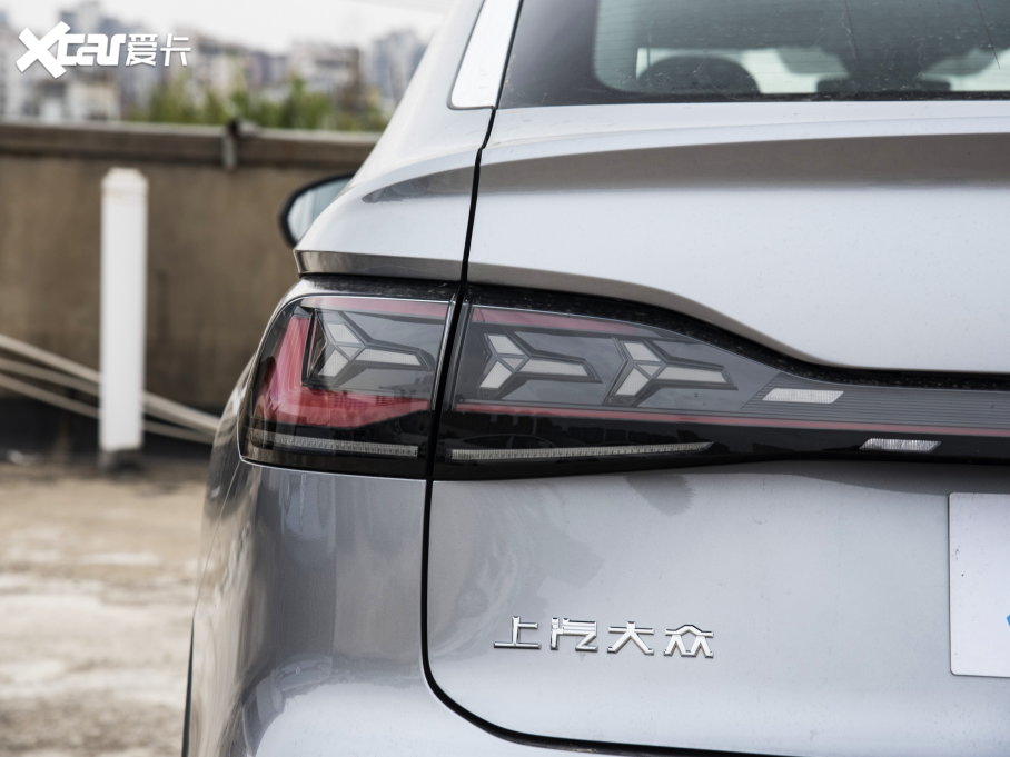 2023;^X 380TSI (q)Ş