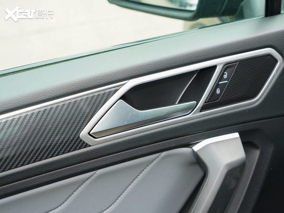 2023;^X Ŀ 330TSI Ş