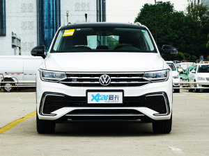 2023款330TSI 两驱旗舰版 正前