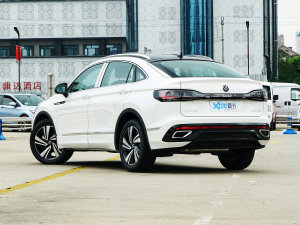 2023款330TSI 两驱旗舰版 左后45度