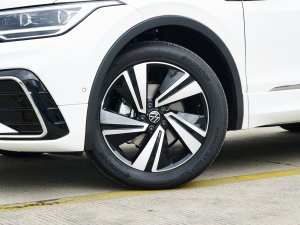 2023款330TSI 两驱旗舰版 轮圈