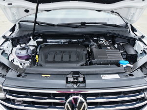 2023款330TSI 两驱旗舰版 发动机