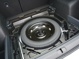 2023款330TSI 两驱旗舰版 备胎