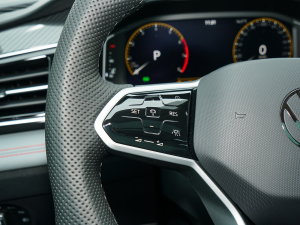 2023Ŀ 330TSI Ş п؅^