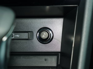 2023Ŀ 330TSI Ş п؅^