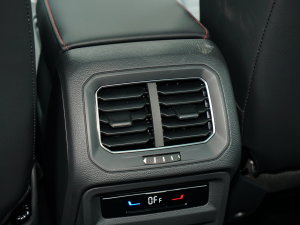 2023Ŀ 330TSI Ş п؅^