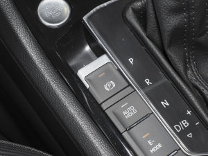 2023款430PHEV 插电混动旗舰版 驻车制动器