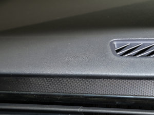 2023款430PHEV 插电混动尊贵版 中控区