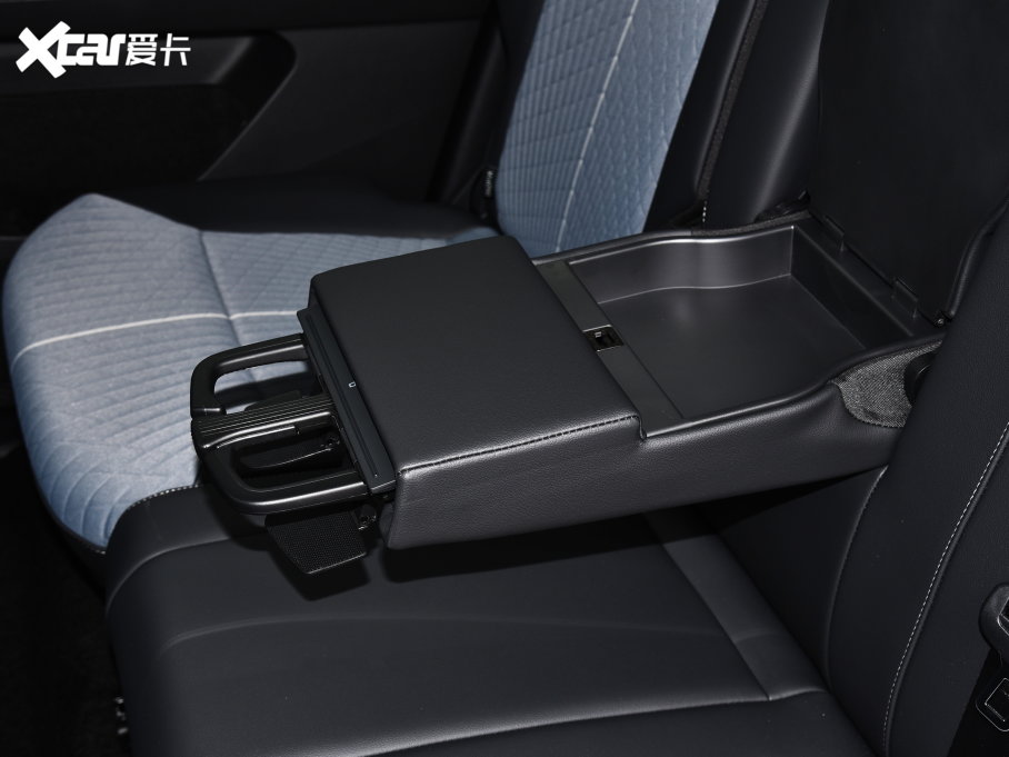 2023��;�� 380TSI �����A��