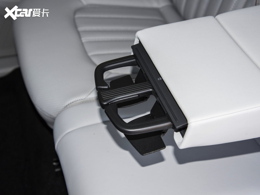 2023��;�� 330TSI ���(q��)�����A��