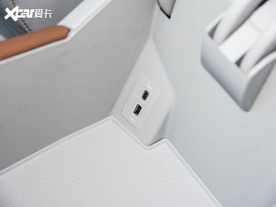 2023��;�� 330TSI ��������A��